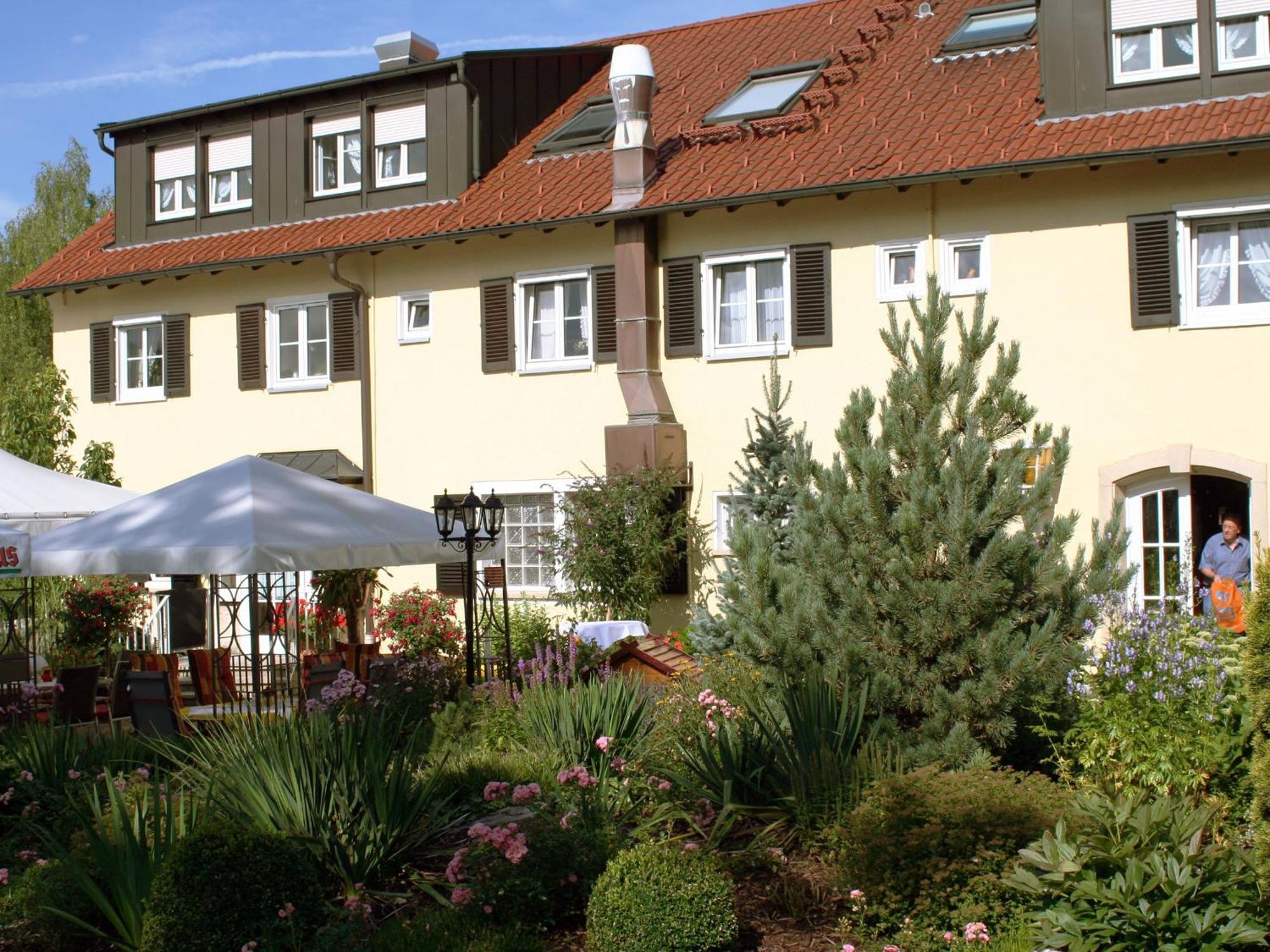 Hotel Garni In Der Breite Albstadt Exteriör bild