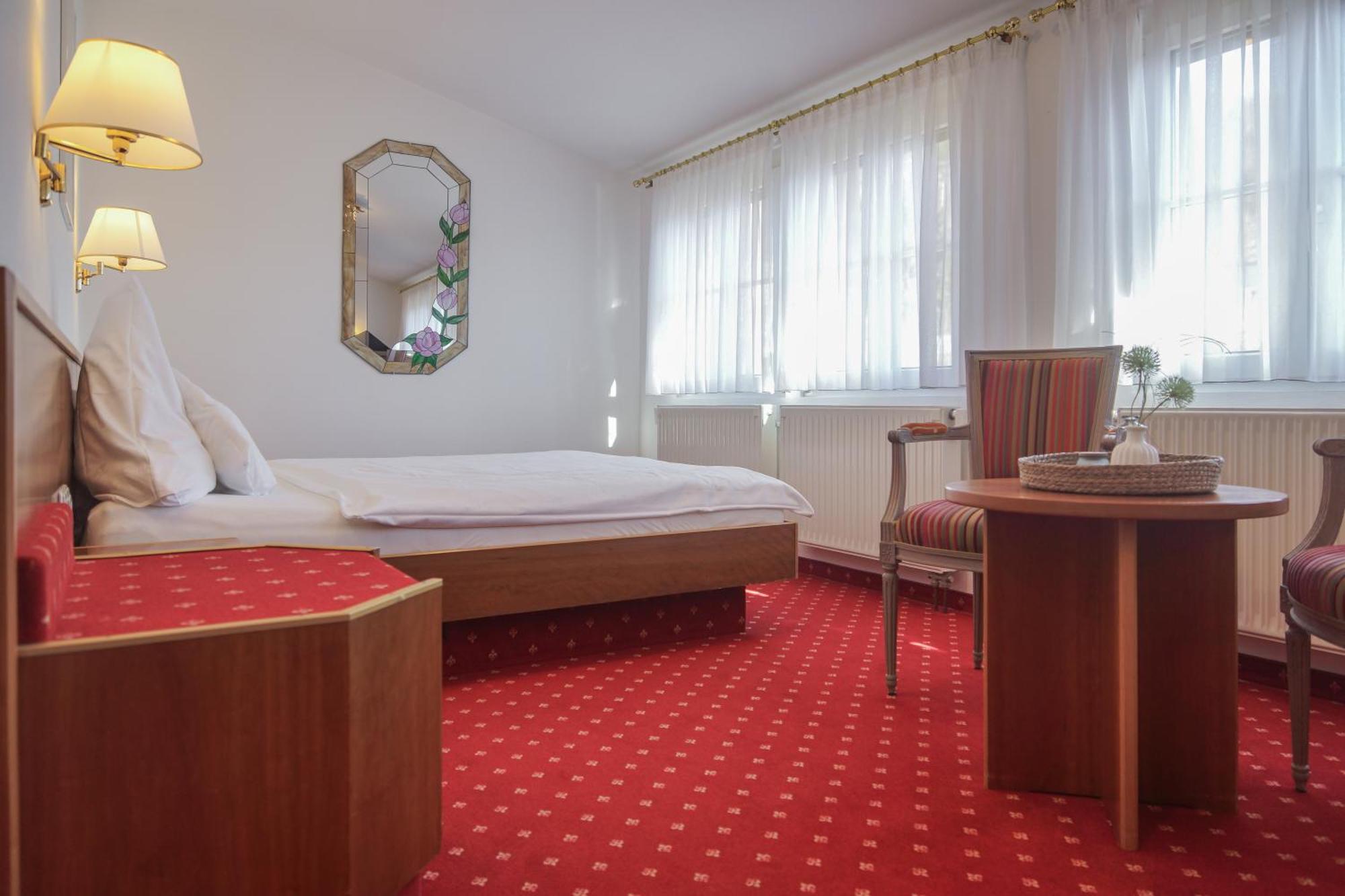Hotel Garni In Der Breite Albstadt Exteriör bild