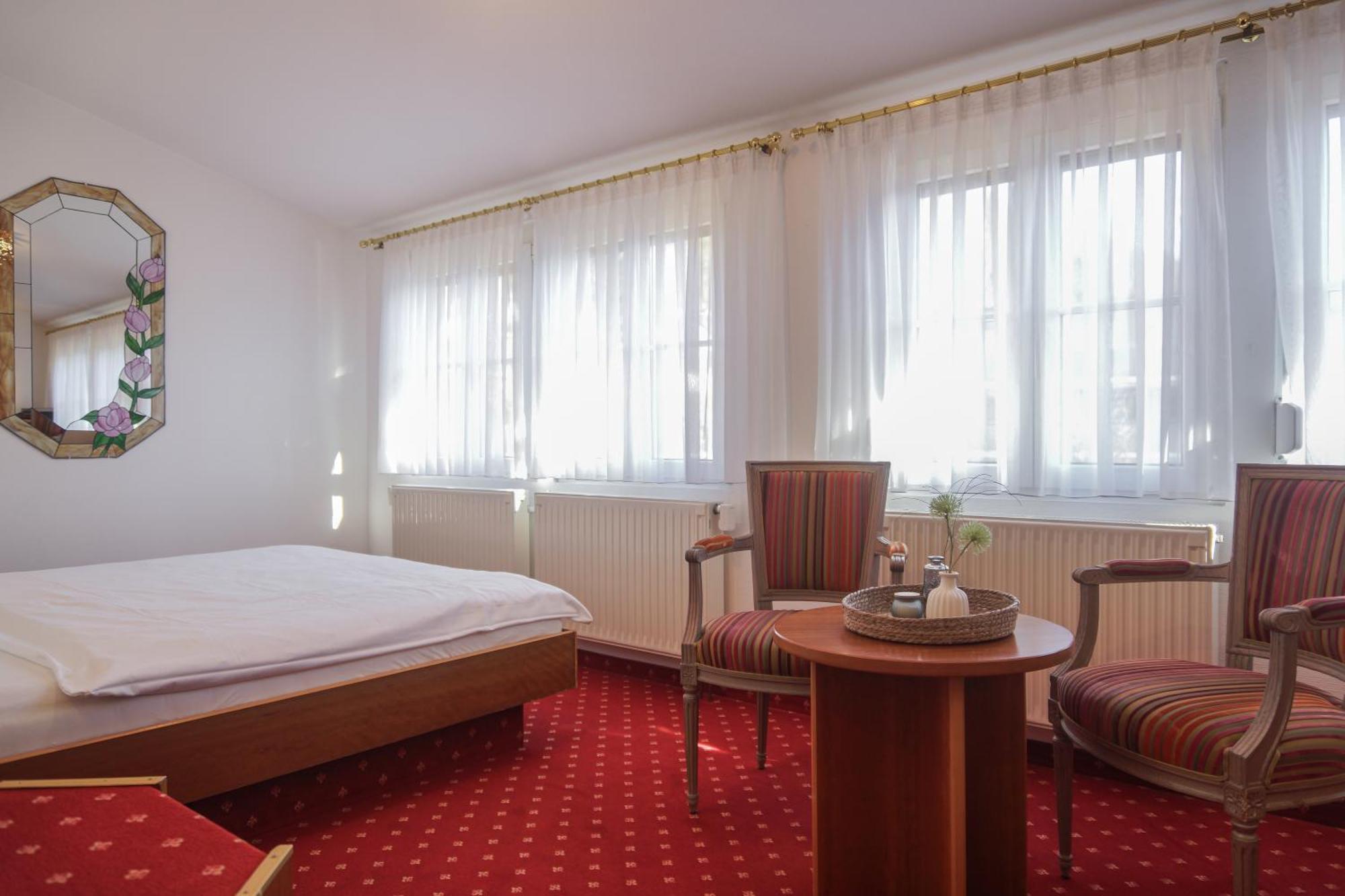 Hotel Garni In Der Breite Albstadt Exteriör bild